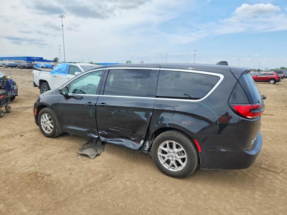 Photo 2 from auction – 2023 CHRYSLER PACIFICA with VIN 2C4RC1BG8PR621517