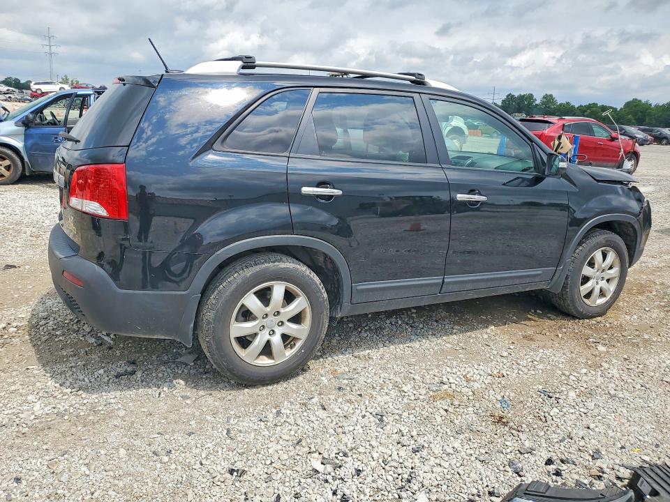 Photo 3 from auction – 2013 KIA SORENTO with VIN 5XYKT3A65DG417005