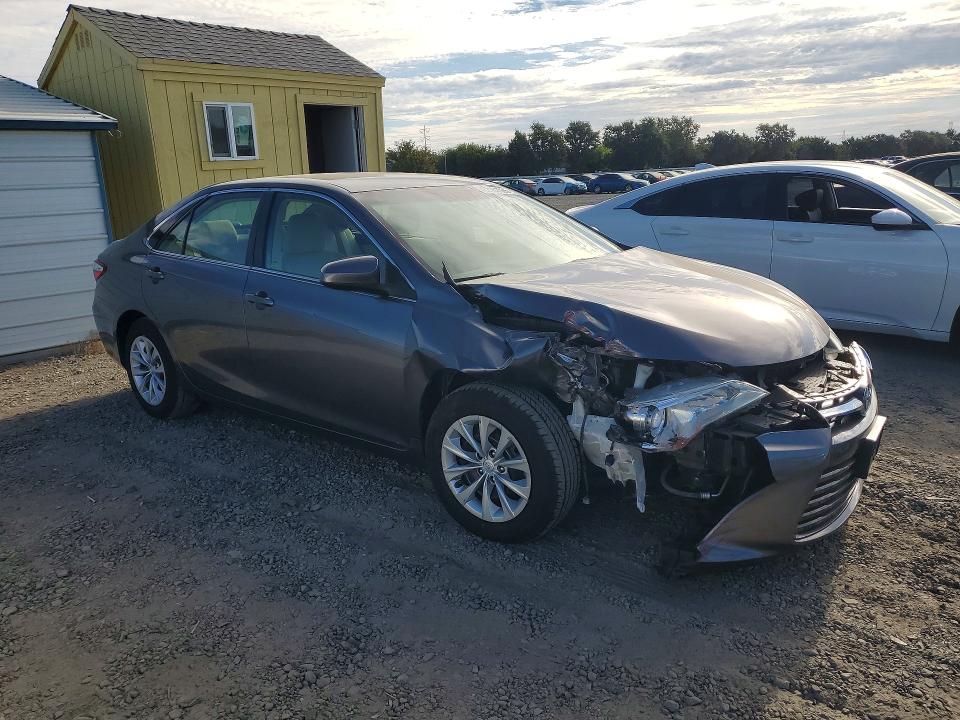 Photo 4 from auction – 2016 TOYOTA CAMRY with VIN 4T4BF1FK7GR516950
