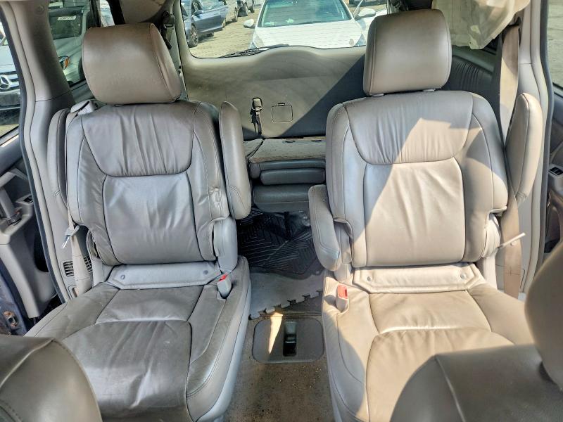 Photo 10 from auction – 2010 TOYOTA SIENNA with VIN 5TDYK4CCXAS327532