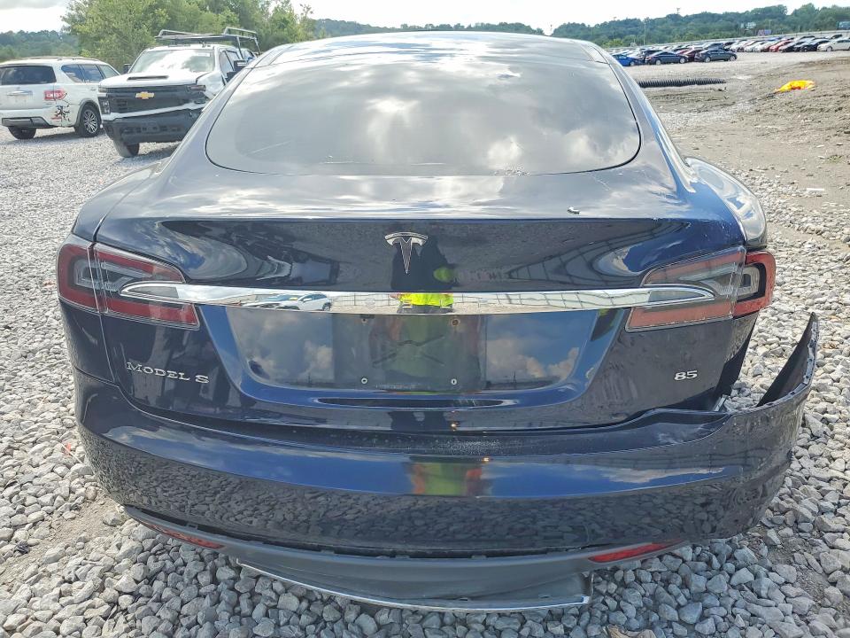Photo 6 from auction – 2014 TESLA MODEL S with VIN 5YJSA1H18EFP36640