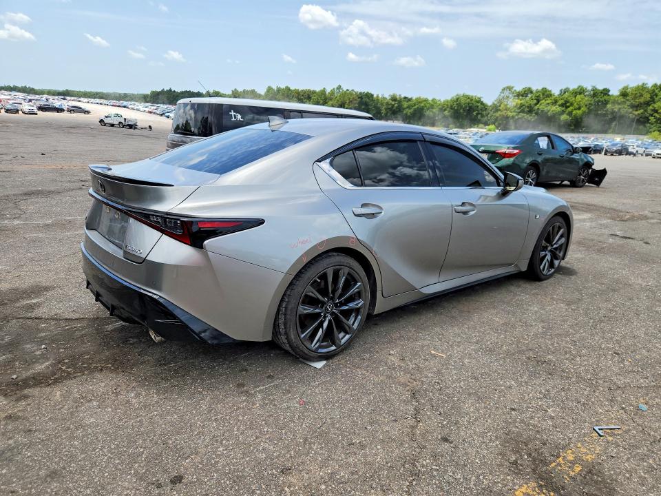 Photo 3 from auction – 2021 LEXUS IS with VIN JTHGZ1B21M5044900
