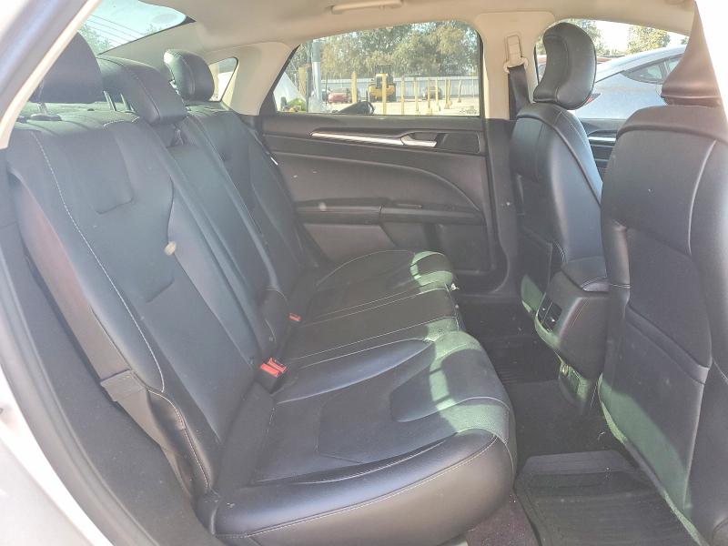 Photo 10 from auction – 2017 FORD FUSION with VIN 3FA6P0SU8HR105621