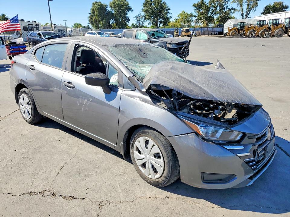 Photo 4 from auction – 2024 NISSAN VERSA with VIN 3N1CN8DV5RL900172