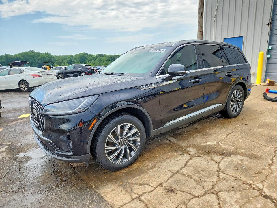 LINCOLN AVIATOR 2025 with VIN 5LM5J6XC6SGL35188 - Photo from auction
