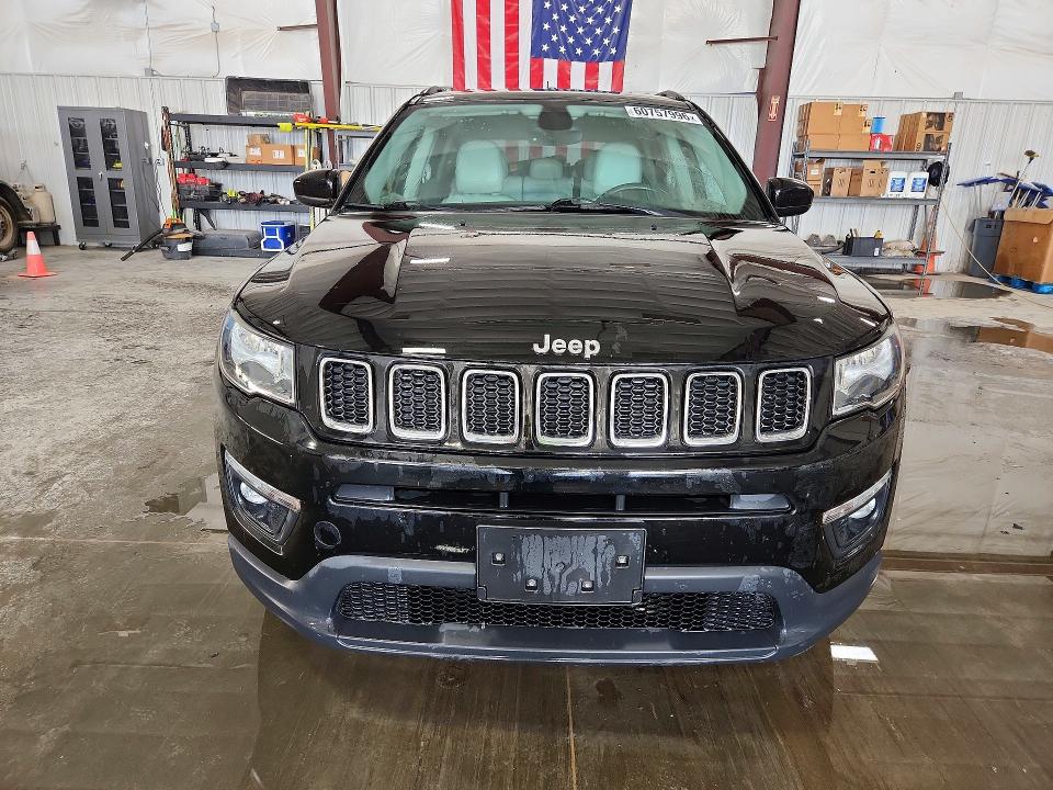 Photo 5 from auction – 2017 JEEP COMPASS with VIN 3C4NJCBB1HT632846