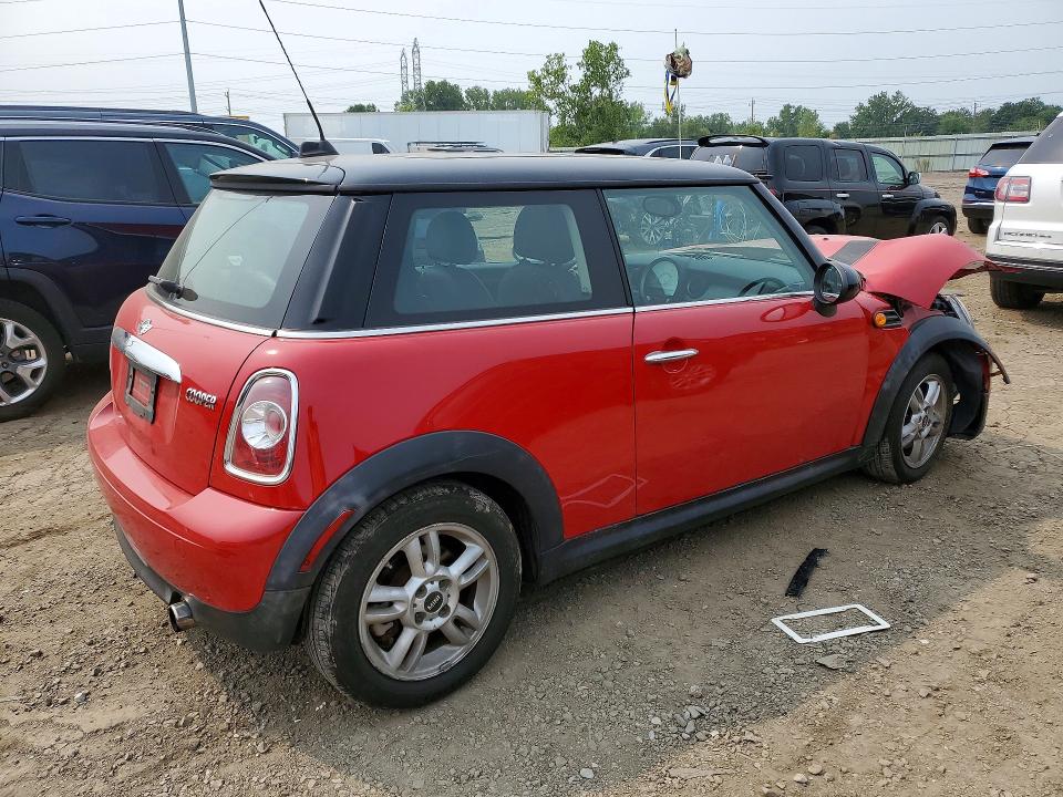 Photo 3 from auction – 2013 MINI COOPER with VIN WMWSU3C50DT548801