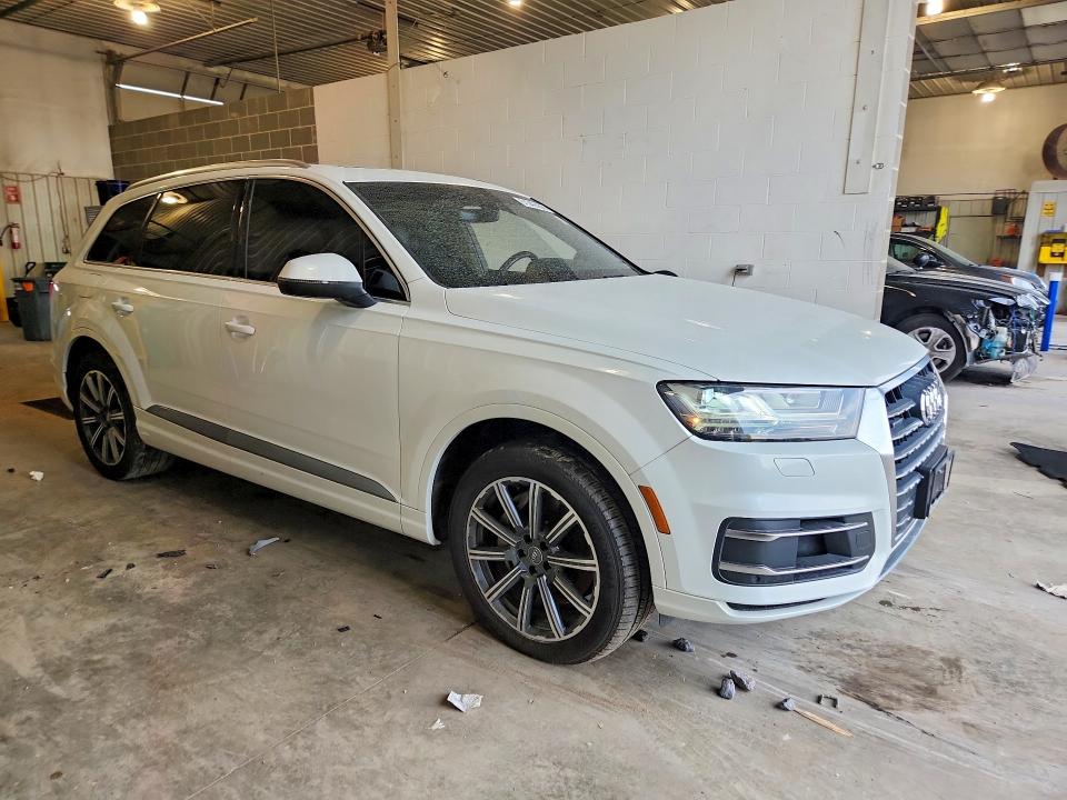 Photo 4 from auction – 2017 AUDI Q7 with VIN WA1VAAF7XHD006707