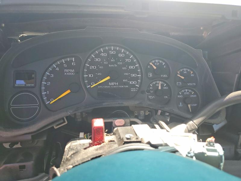 Photo 9 from auction – 2000 CHEVROLET SILVERADO with VIN 1GCEK14T7YZ104650