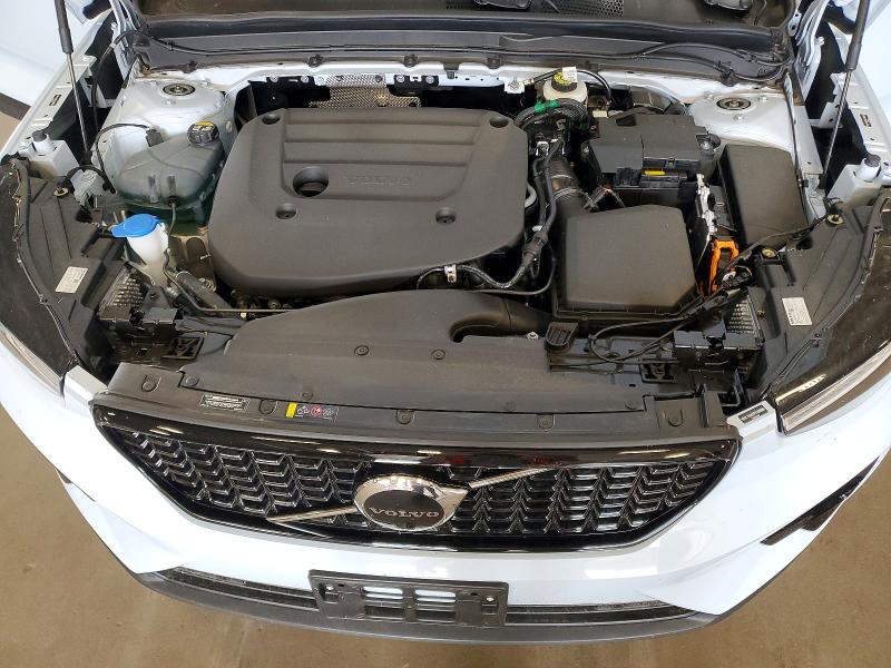Photo 12 from auction – 2026 VOLVO XC40 with VIN YV4L12UC8T2785805