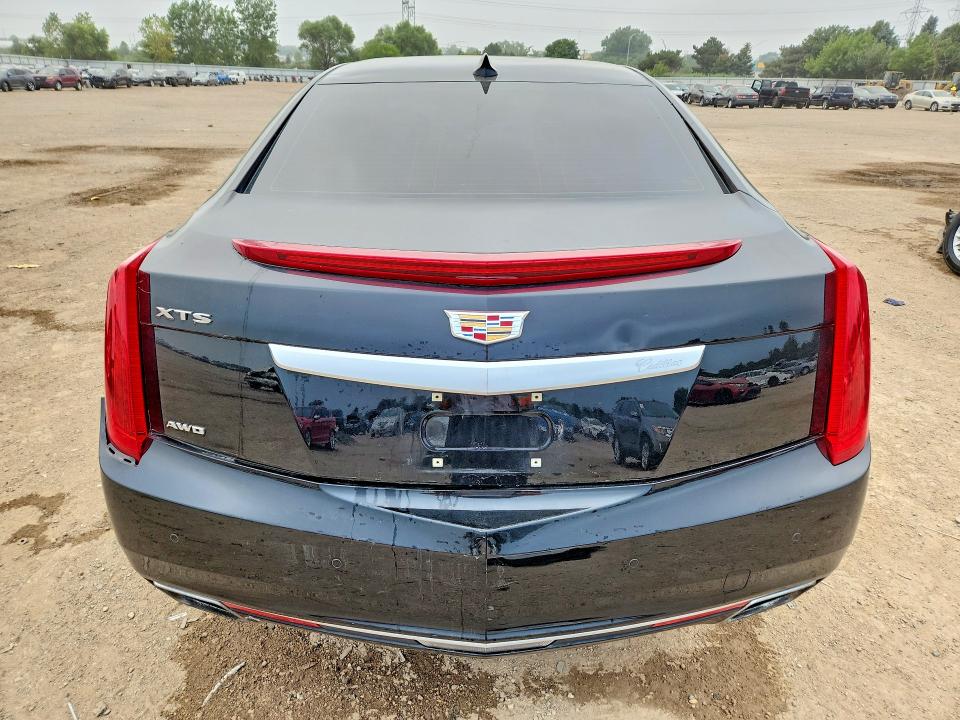 Photo 6 from auction – 2017 CADILLAC XTS with VIN 2G61N5S30H9118239