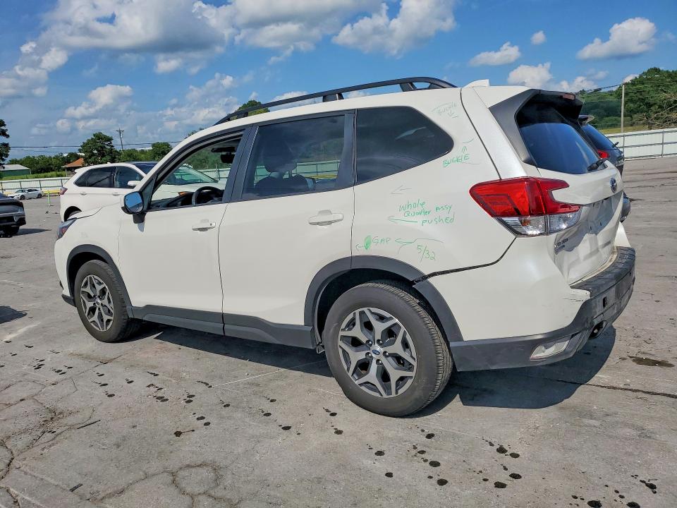 Photo 2 from auction – 2022 SUBARU FORESTER with VIN JF2SKAEC8NH444605