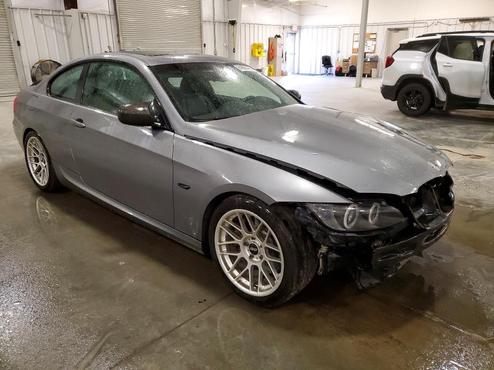 Photo 4 from auction – 2010 BMW 335 with VIN WBAWB7C51AP048374