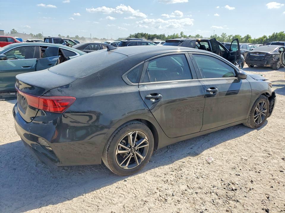 Photo 3 from auction – 2023 KIA FORTE with VIN 3KPF24AD1PE692462