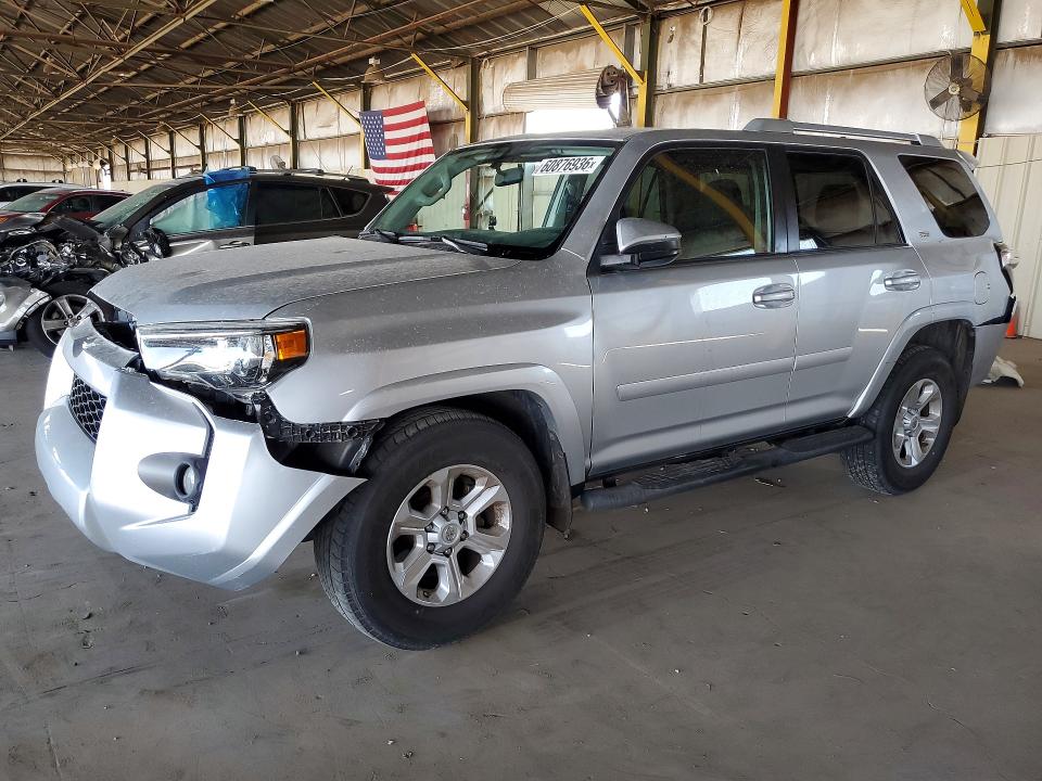 TOYOTA 4RUNNER 2018 with VIN JTEZU5JR5J5174040 - Photo from auction