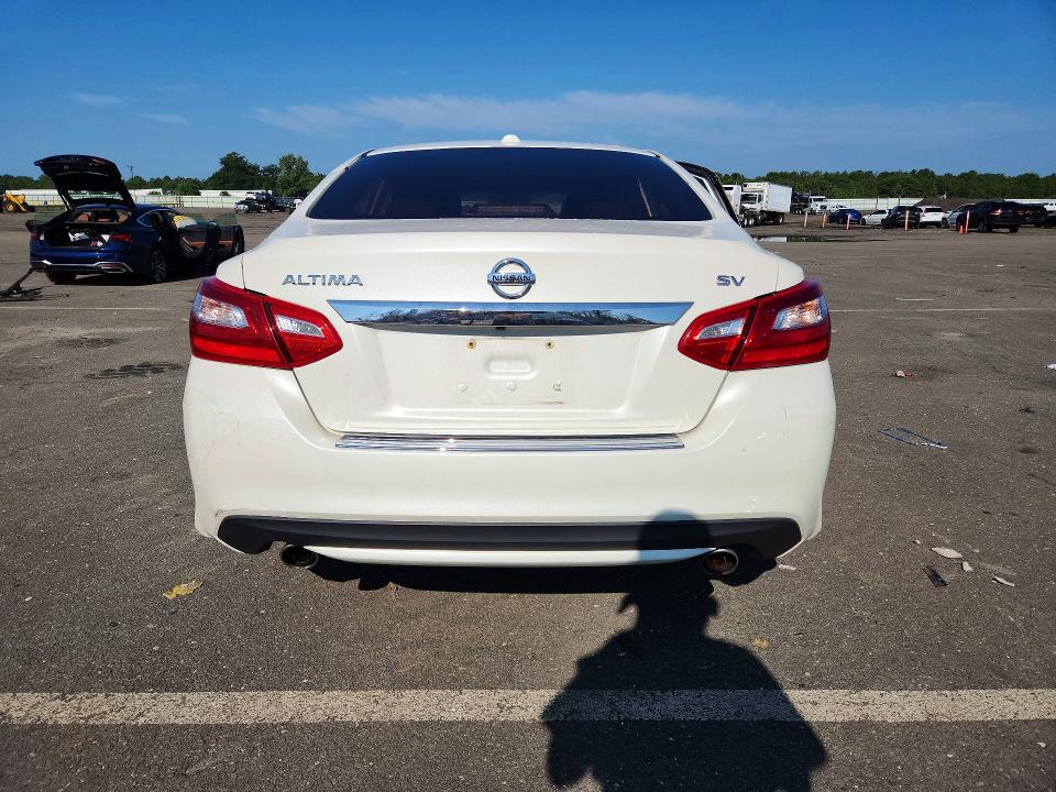 Photo 6 from auction – 2017 NISSAN ALTIMA with VIN 1N4AL3AP4HC216605