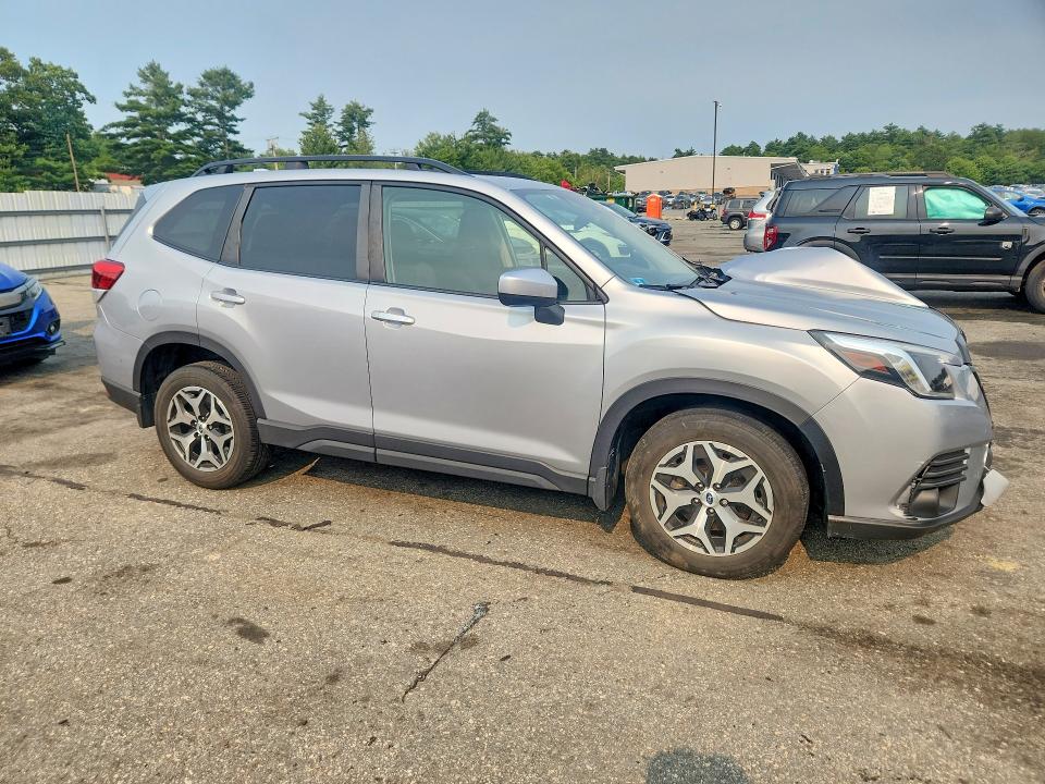 Photo 4 from auction – 2023 SUBARU FORESTER with VIN JF2SKAEC4PH454762