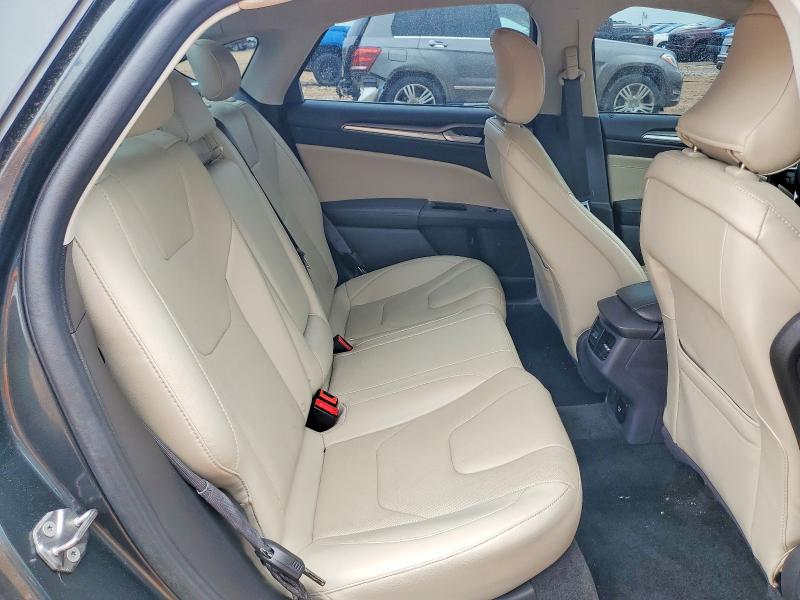 Photo 10 from auction – 2016 FORD FUSION with VIN 3FA6P0RU1GR190354