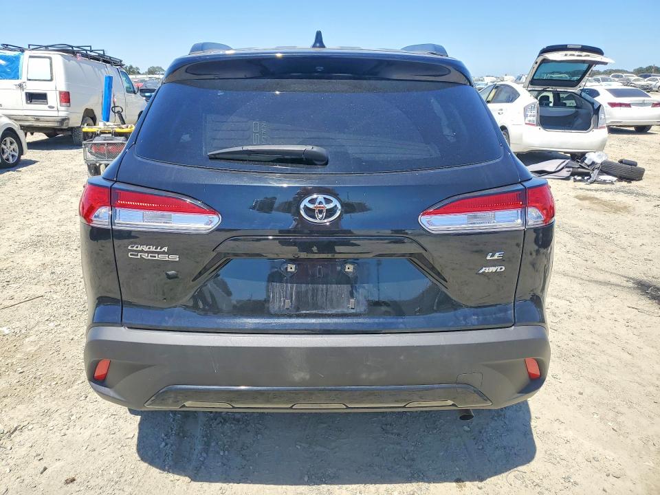 Photo 6 from auction – 2022 TOYOTA COROLLA CROSS with VIN 7MUCAABG5NV007045