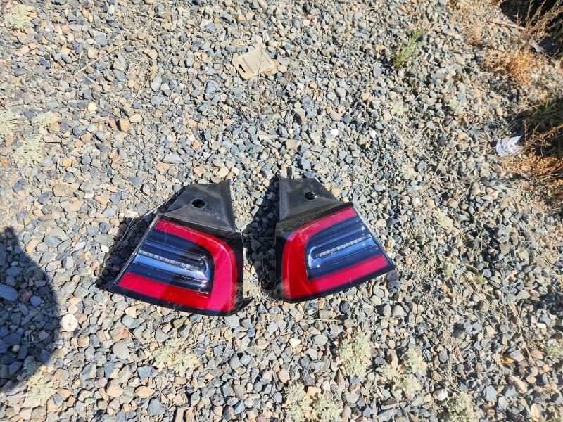 Photo 12 from auction – 2022 TESLA MODEL 3 with VIN 5YJ3E1EAXNF127787
