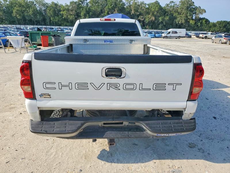 Photo 10 from auction – 2004 CHEVROLET SILVERADO with VIN 1GCEC14TX4Z121465