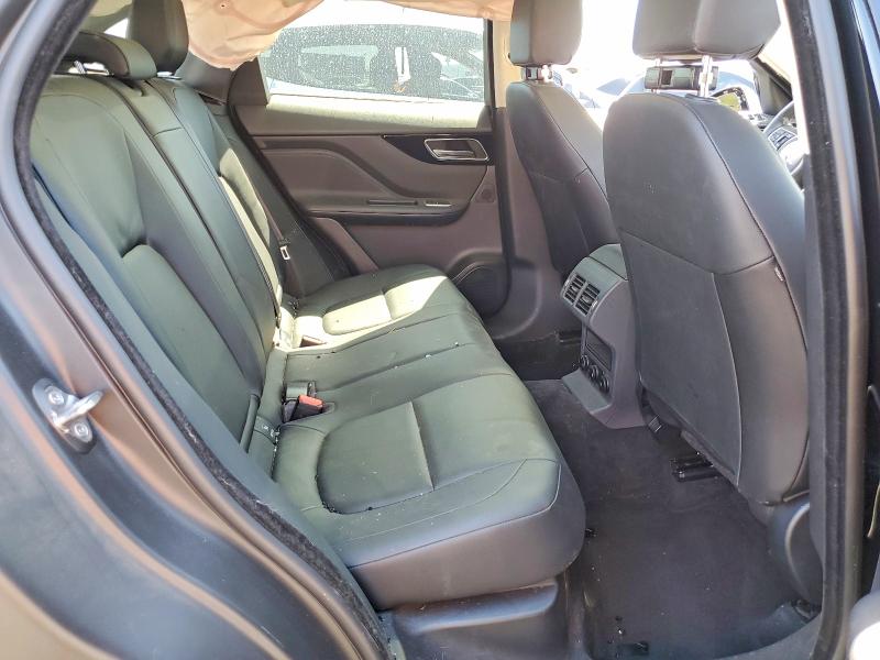 Photo 11 from auction – 2019 JAGUAR F-PACE with VIN SADCJ2FX1KA369204