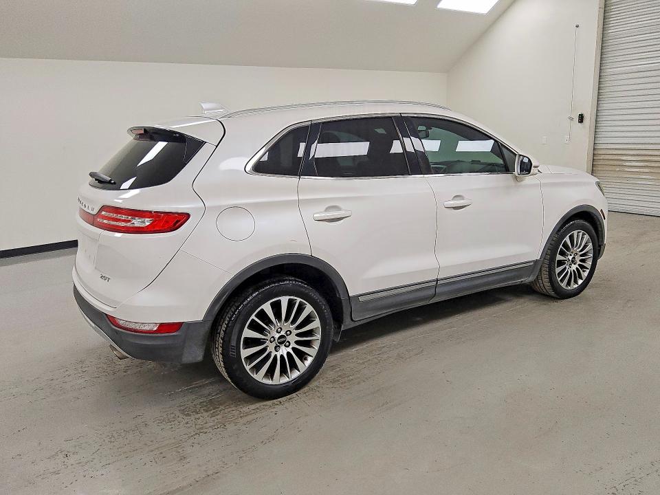 صورة رقم 3 من المزاد - 2017 LINCOLN MKC مع VIN 5LMCJ3C9XHUL08490