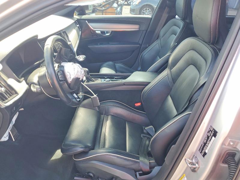 Photo 7 from auction – 2020 VOLVO S90 with VIN LVYA22MT0LP153867