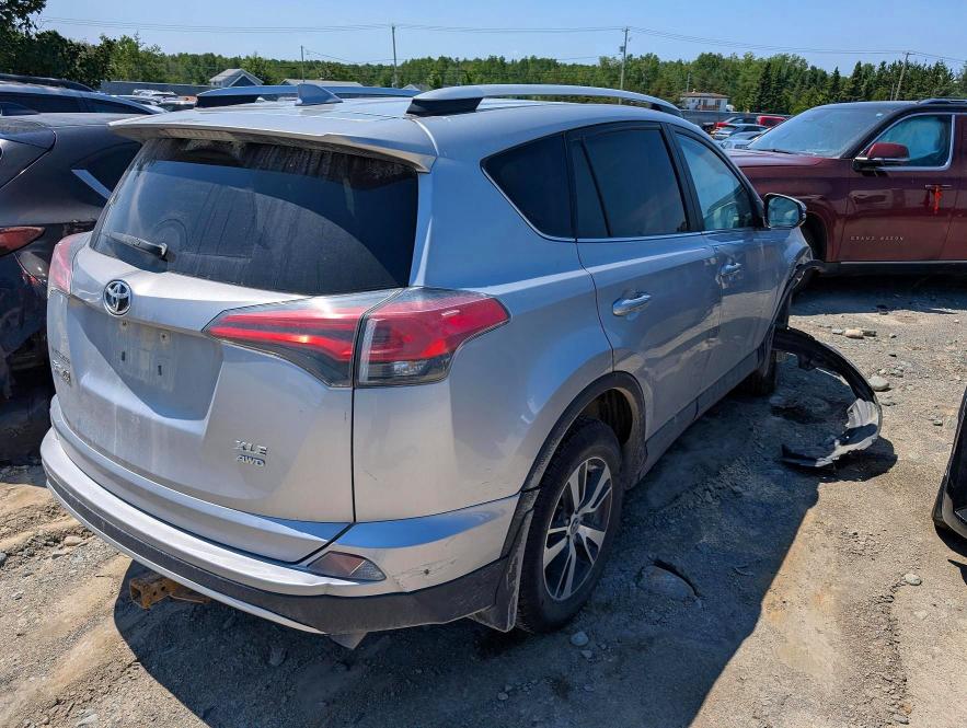 Фото 3 с аукциона – 2016 TOYOTA RAV4 с VIN 2T3RFREV8GW513694