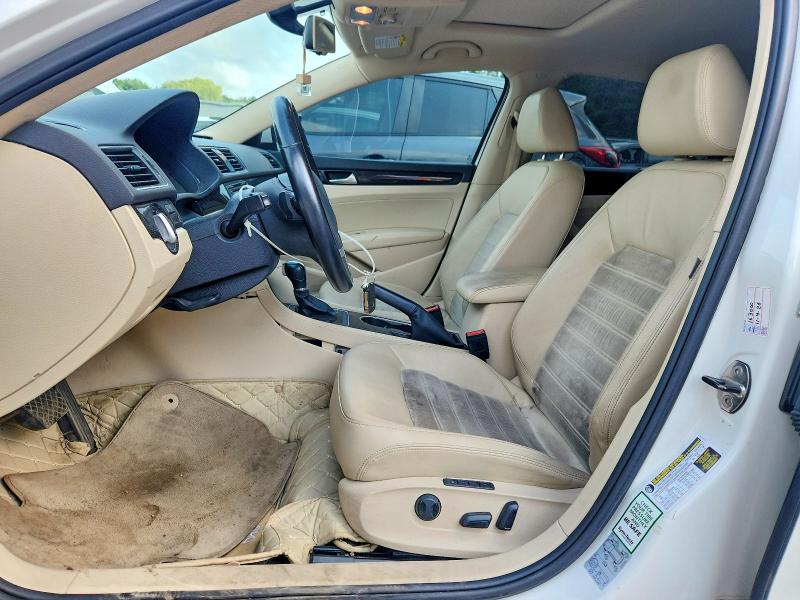 Photo 7 from auction – 2014 VOLKSWAGEN PASSAT with VIN 1VWCS7A31EC082011