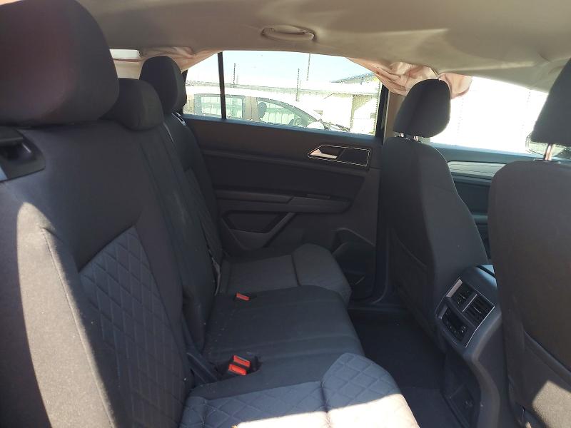 Photo 11 from auction – 2018 VOLKSWAGEN ATLAS with VIN 1V2AP2CA7JC530531