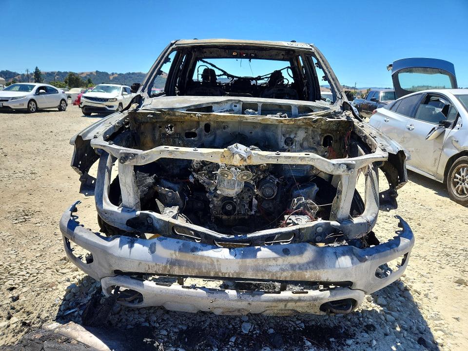 Photo 5 from auction – 2019 RAM 1500 with VIN 1C6RRFEG6KN872573
