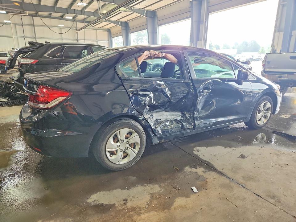 Photo 3 from auction – 2015 HONDA CIVIC with VIN 19XFB2F52FE107134