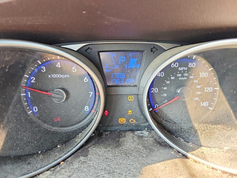Photo 9 from auction – 2011 HYUNDAI TUCSON with VIN KM8JU3AC2BU171147