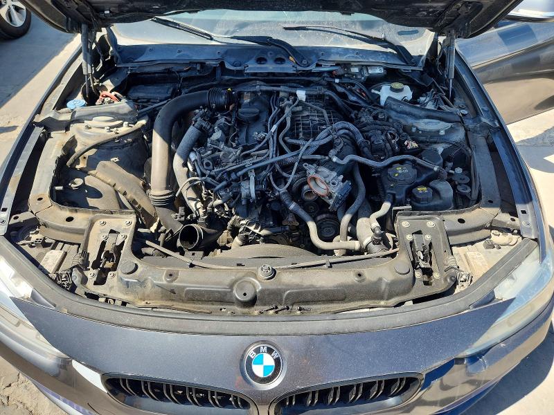 Photo 11 from auction – 2017 BMW 330 with VIN WBA8D9C30HA011715