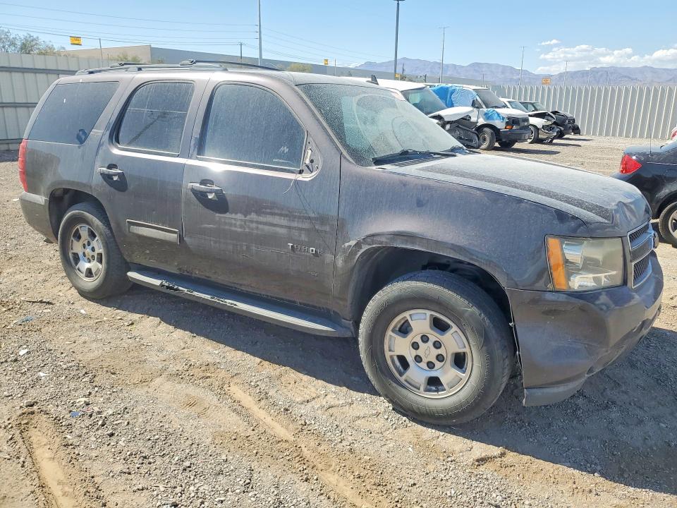 Photo 4 from auction – 2010 CHEVROLET TAHOE with VIN 1GNMCBE3XAR222704
