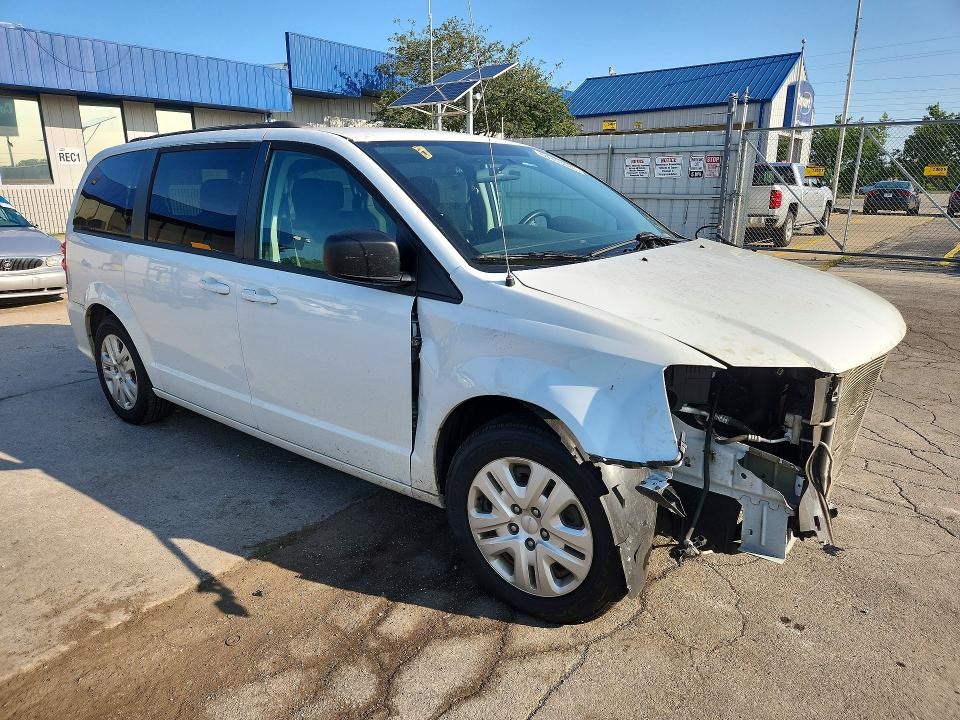 Photo 4 from auction – 2018 DODGE GRAND CARAVAN with VIN 2C4RDGBG5JR135447