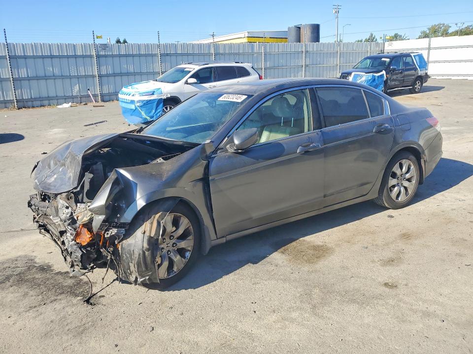 HONDA ACCORD 2008 with VIN JHMCP26808C069670 - Photo from auction