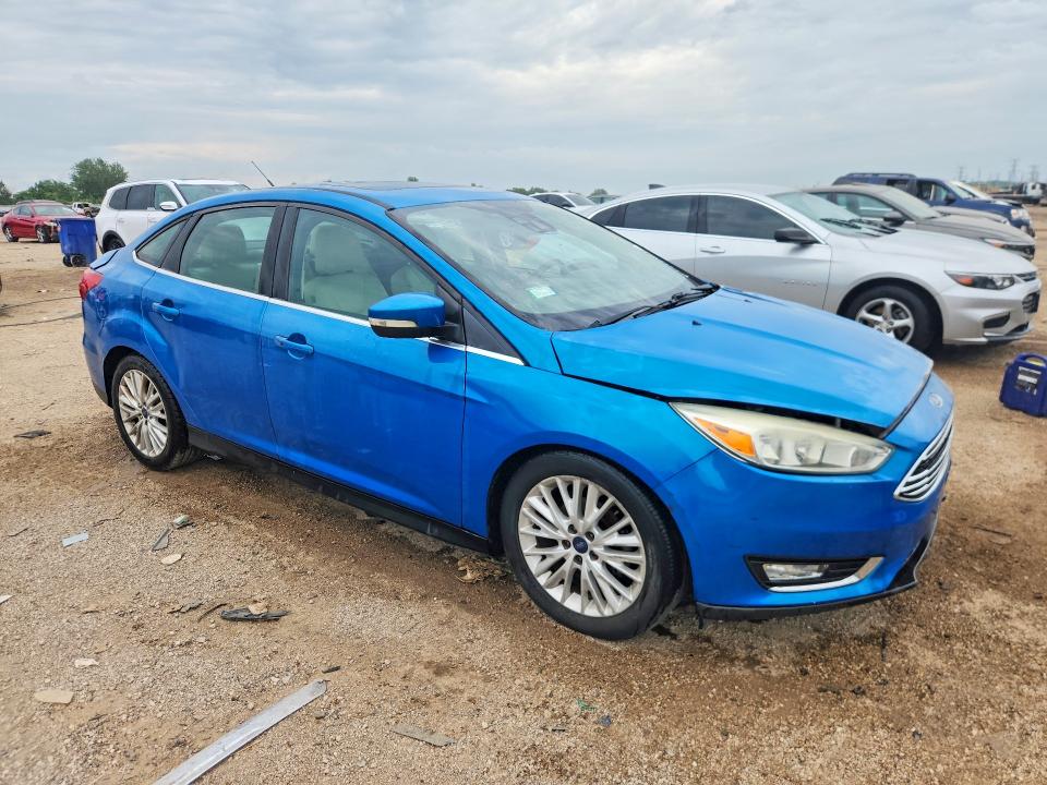 Photo 4 from auction – 2017 FORD FOCUS with VIN 1FADP3J23HL205312