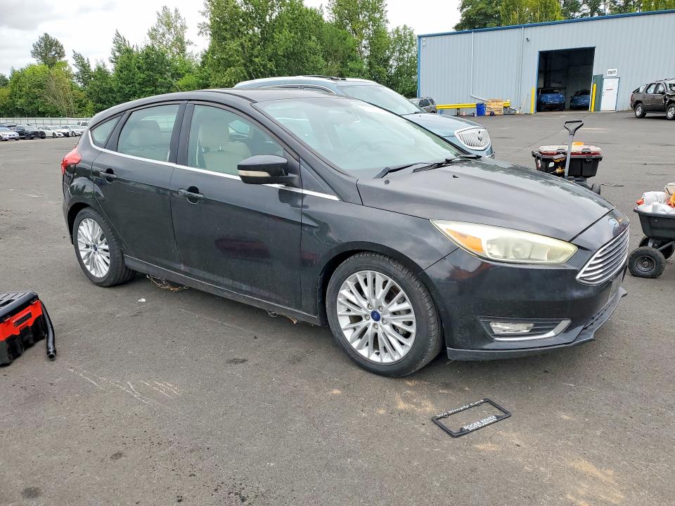 Photo 4 from auction – 2015 FORD FOCUS with VIN 1FADP3N22FL222111