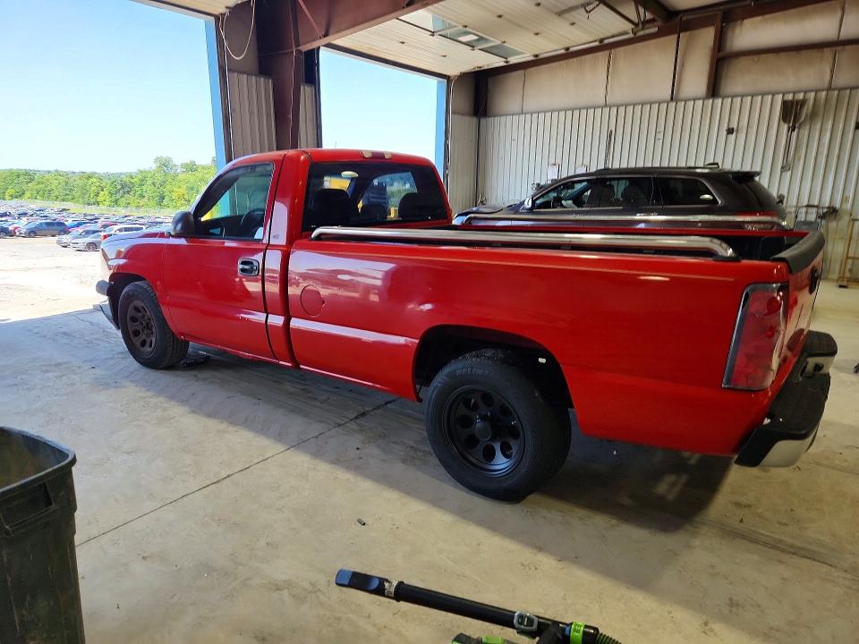 Photo 2 from auction – 2005 CHEVROLET SILVERADO with VIN 1GCEC14X65Z175267