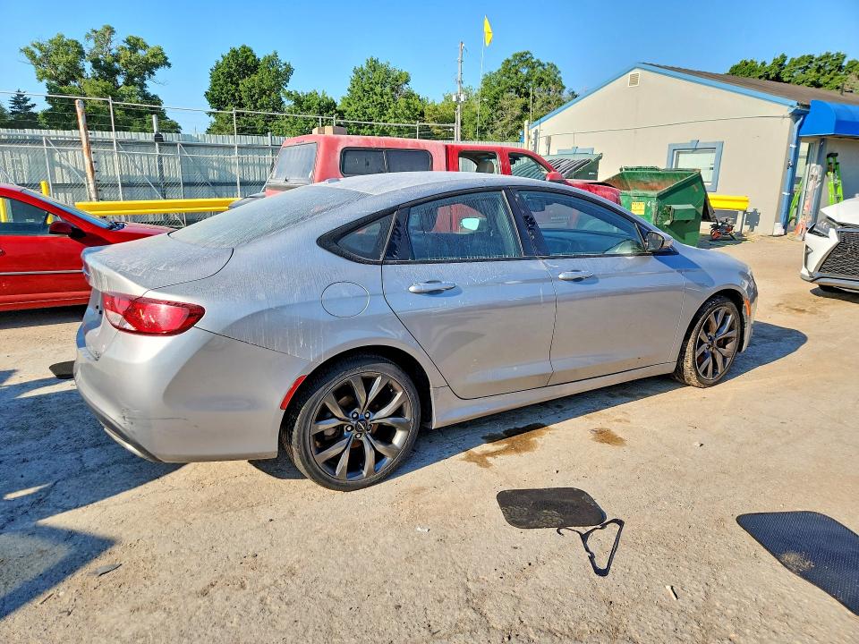 Photo 3 from auction – 2015 CHRYSLER 200 with VIN 1C3CCCBB7FN555984
