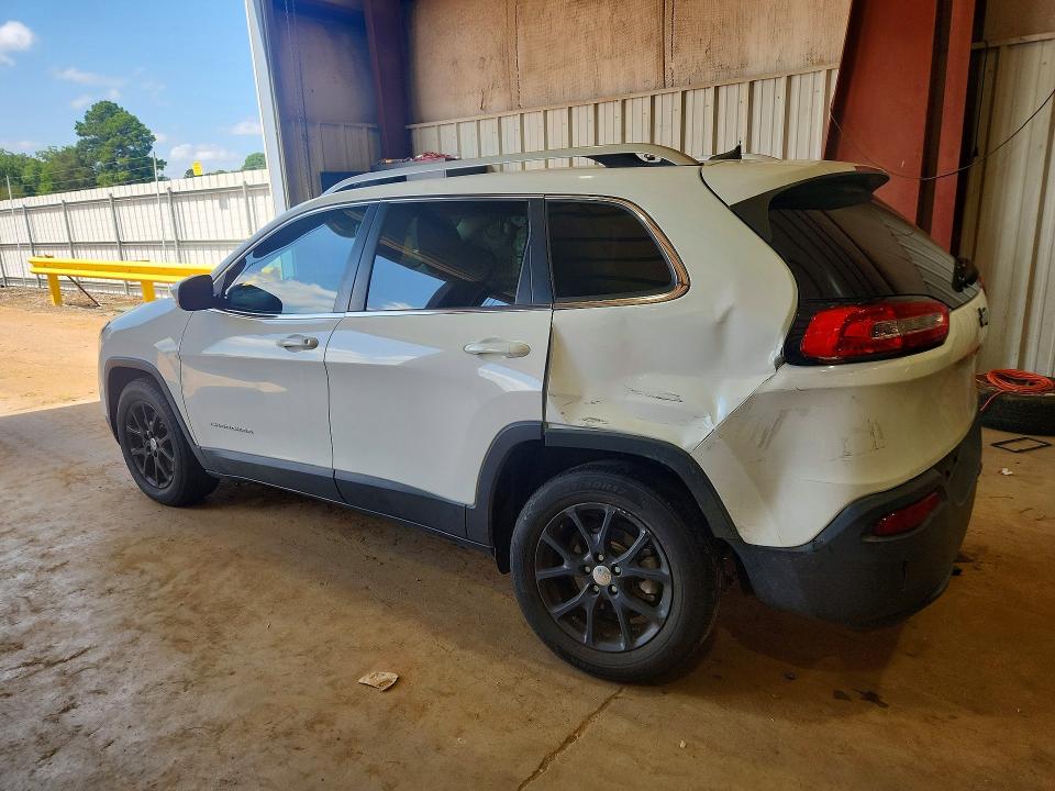Photo 2 from auction – 2017 JEEP CHEROKEE with VIN 1C4PJLCB3HW603494