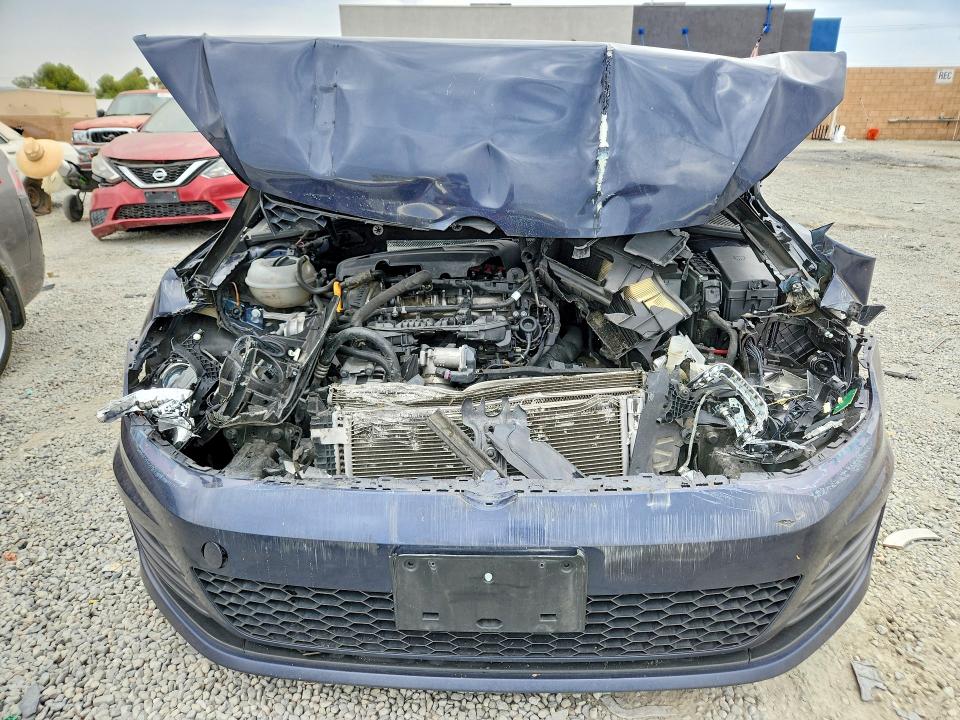 Photo 5 from auction – 2017 VOLKSWAGEN GTI with VIN 3VW447AUXHM062186