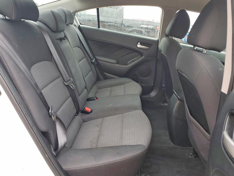 Photo 10 from auction – 2018 KIA FORTE with VIN 3KPFL4A74JE225504