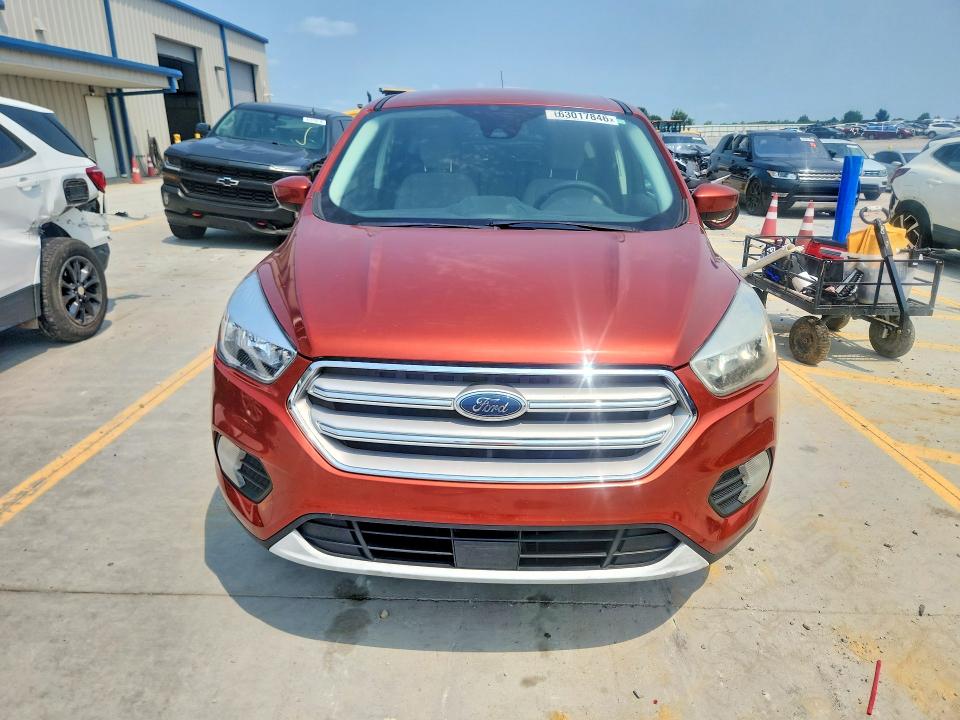 Photo 5 from auction – 2019 FORD ESCAPE with VIN 1FMCU0GD4KUB84666