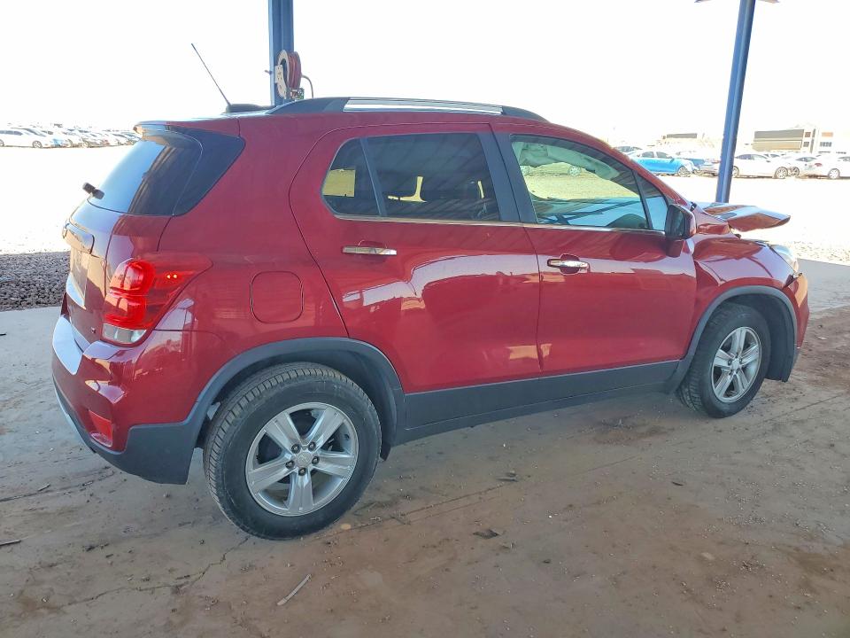 Photo 3 from auction – 2020 CHEVROLET TRAX with VIN 3GNCJLSBXLL224692