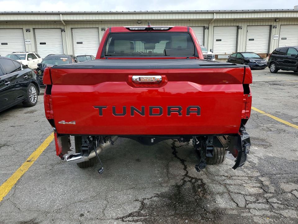 Снимка 6 от търг – 2024 TOYOTA TUNDRA с VIN 5TFMC5DB9RX046349