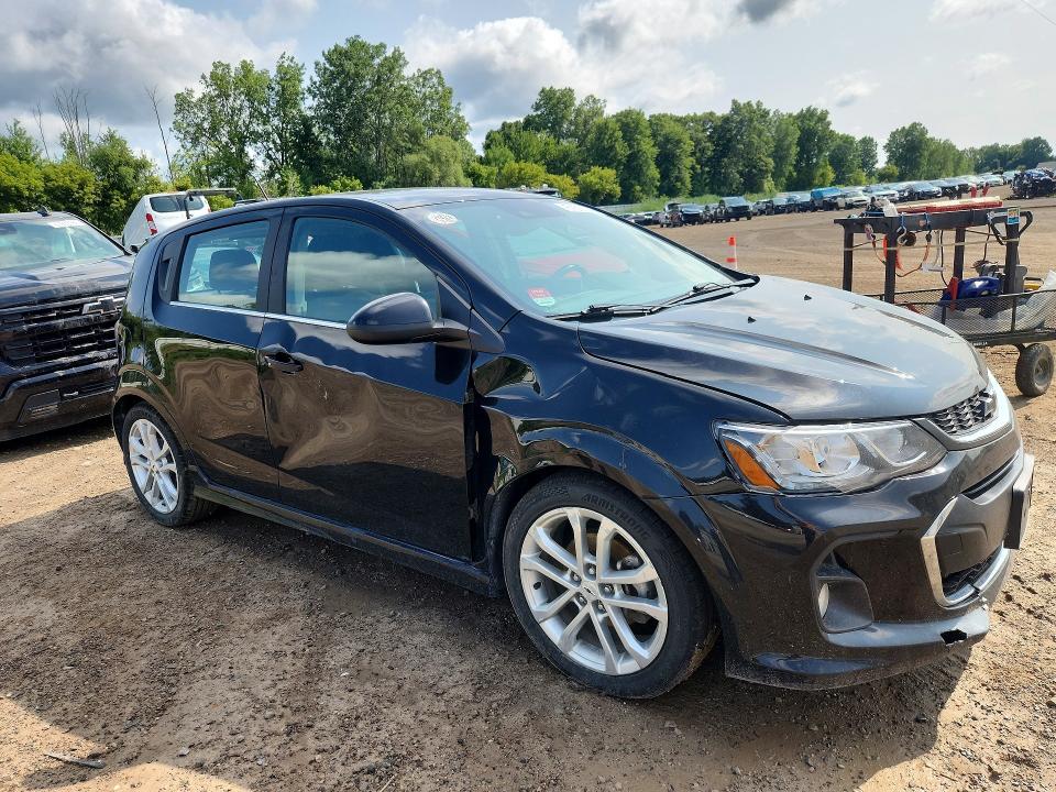 Photo 4 from auction – 2019 CHEVROLET SONIC with VIN 1G1JC6SB4K4103763