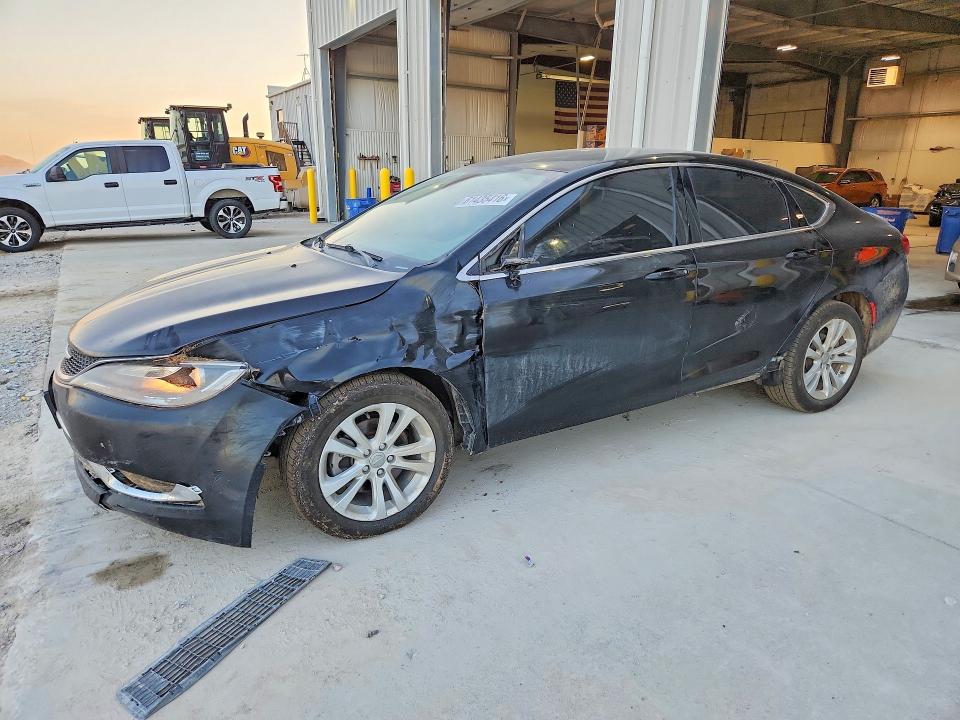CHRYSLER 200 2015 with VIN 1C3CCCAB8FN573251 - Photo from auction
